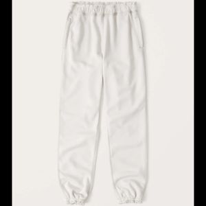 NWT A&F Classic Sweatpants in Limestone
